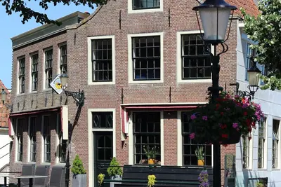 Image de Luxury boutique stay with sauna & jacuzzi on the harbor of Medemblik!