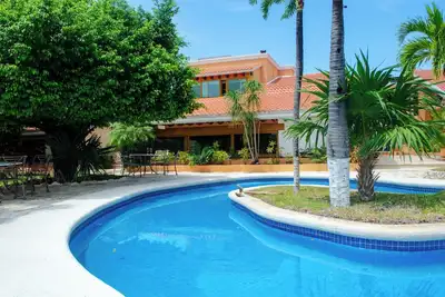 Image de Yacht House in Hotel Zone Cancun, Mex