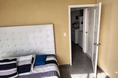 Image de 2 Bedroom, 2 Bath Oceanfront Condo with Balcony, Secure Parking