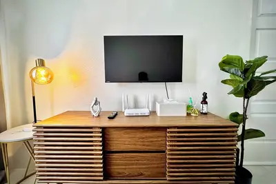 Image de Modern Urban Retreat w/ 360° Cebu Views – Your Perfect City Adventure Base