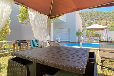 Image de Villa Deluxe, Poolside, Mountain views, 3Bed, Sitting and dining indoor/outdoor