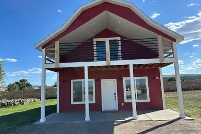 Image de Luxury Red Barn at Stoney Farms No CHOREs
