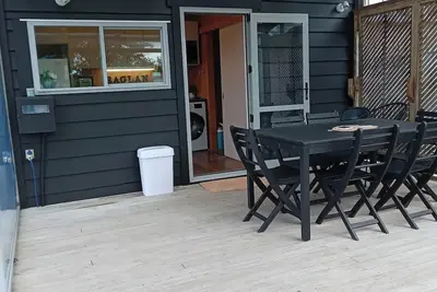 Image de “Perfectly Placed for Peace, Coffee, and the Coast”