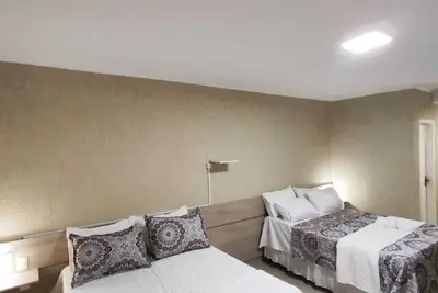 Image de RiverSide Flat 102 – Settle in with charm near the waterfront