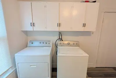 Image de Spacious 3-bedroom apartment with WiFi, Ac in enchanting Utica