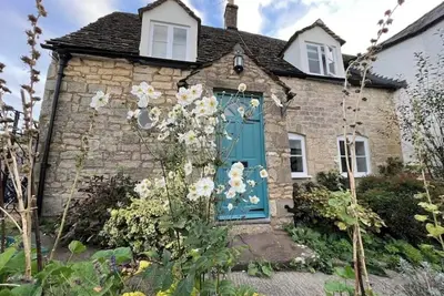 Yew Tree Cottage 1676