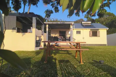 Image de Villa dans la nature avec grand jardin et vue mer magnifique