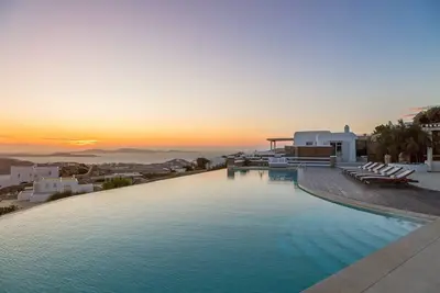 Image de Lavish Mykonos Villa | Selini Blu | 9 Beds | Hilltop Estate with Aegean Views