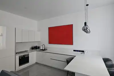 Image de Spacious 110m2  3-bedroom, 2 bathroom luxury last Paganini apt in Old Nice