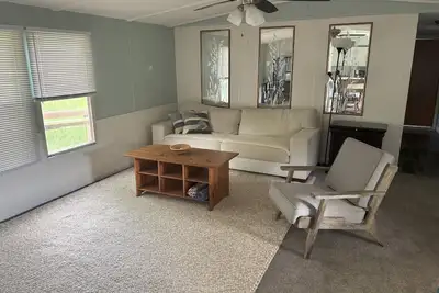 Image de Peaceful Farm Setting in East Tn