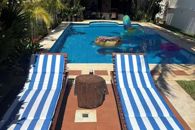 Image de Casa Palmeras Poktapok luxury 4 Bdrm  4 Bath 6 Beds Super fast Wifi Lagoon front