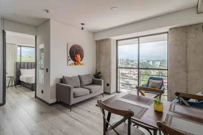 Image de |Ahead| Contemporary 2br with balcony & parking