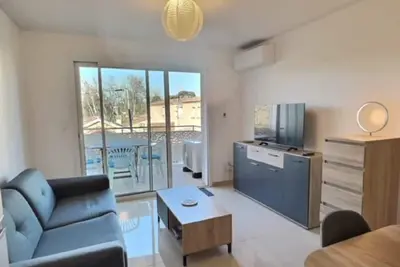 Image de À 150 m de la plage  Coquet appartement