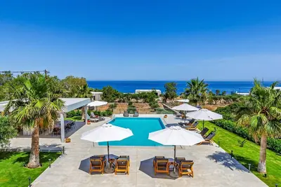 Villa Aquarella by Villa Plus