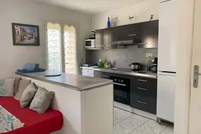 Image de Appartement centre-ville – 100 m de la plage