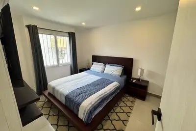 Image de Brand new family home! 10 mins from the beach