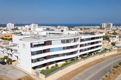 Image de Modern sea view apartment [127]