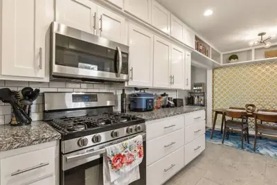 Image de Tulsa Expo~Firepit~ Midtown Home