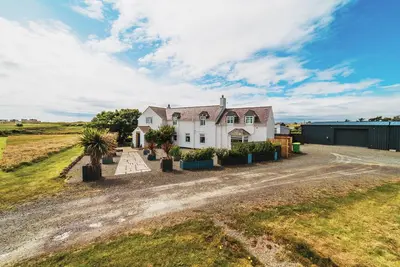 Image de Glanllyn Bach, pet friendly, luxury holiday cottage in Rhosneigr