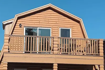 Image de Lazy Dayz Cabin, 3 bedrooms, 2 baths with views of Lake Erie.