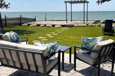 Image de Birds Eye View on Erie w/Hot Tub