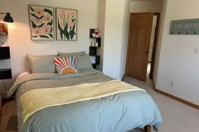 Image de Peaceful Peak Retreat - \nEnchanting family and pet friendly home in Nederland.