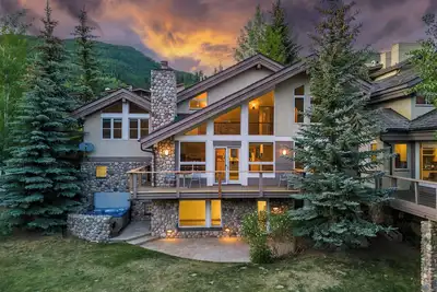 Image de Vail Village Riverfront Retreat