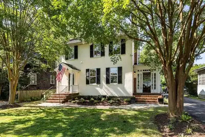 Image de Historic Charm Meets Walkable Convenience in the Heart of Annapolis with Parking