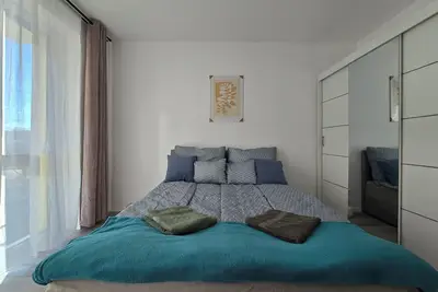 Image de Elite Residence Suite -Urban Serenity Free Parking