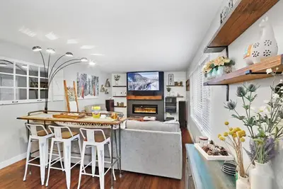 Adorable & Charming Single-Family Home!