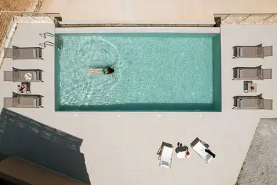 Image de Fig Villa – Modern Comfort, Steps from the Beach, Villa