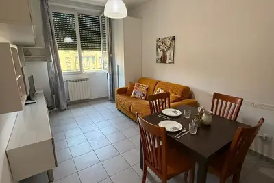 Image de Urban Retreat in San Lorenzo - Stylish & Central