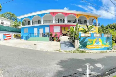 Image de Roomy Eco-Friendly Stay | Queen Bed + Sleeper, Solar-Powered | Close to Culebra Ferry