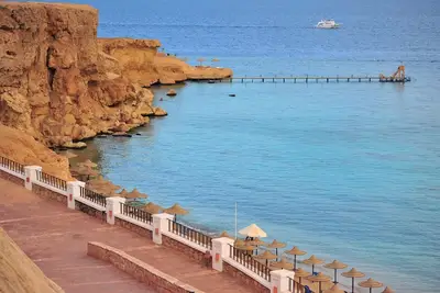 Image de 2-Room Family Retreat | Tennis, Pools, Spa & Private Beach w/Daily Entertainment