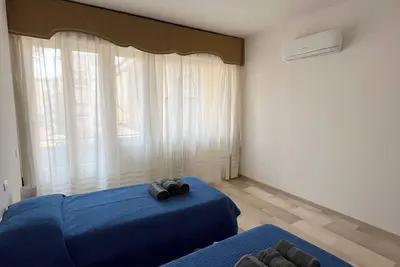 Image de Ampio appartamento 6 posti con A/C e balconi