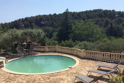 Image de Maison en Provence, Le calme a 15 mn des plages, à 20 mn d'Aix et Marseille.