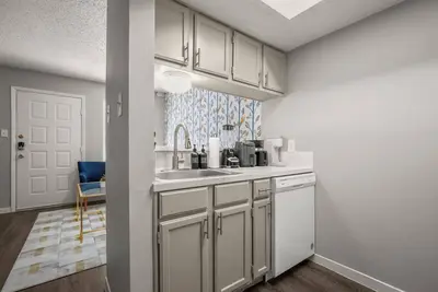 Image de Modern Stay Near Downtown | Fast Wi-Fi+ Parking