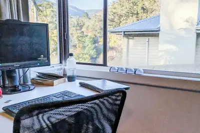 Image de Terraces of Warburton - a cozy, five-bedroom house with mountain views