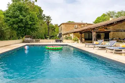 Image de Charming 3-bedroom villa with pool and Ac in fabulous Fronsac accross a river