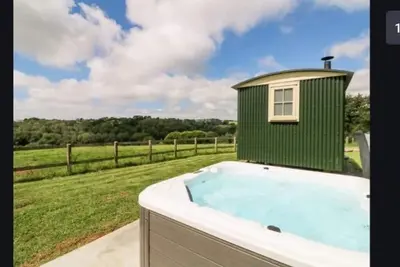 Image de Harmony Hut Hot Tub Bude Cornwall