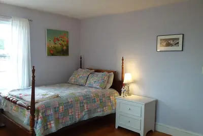 Image de Spacious 4-bedroom house with Wi-Fi, Ac and Water views  in charming Portsmouth