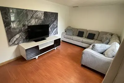 Image de Welcome to the Cabernet Escape– A Bold, Wine-Inspired Urban Escape