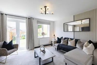 Image de Beautiful & Spacious Home | Driveway | Close to M1