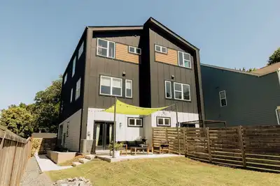 Image de Modern Private 3br w/ ensuites & Garage in Charlotte mins from Airport & Uptown