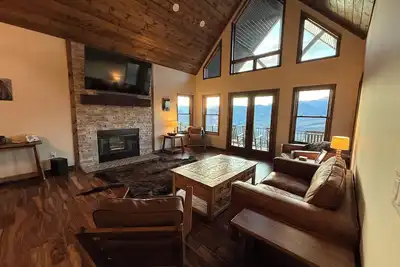 Image de Cody Wy Yellowstone Luxury Mountain Escape - 3 Bed 2 Ba Amazing Mountain Views