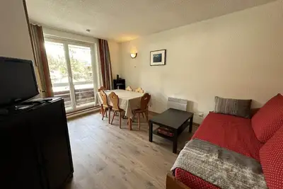 Image de À 100m des pistes de ski, 6ème étage, balcon, télévision, casier à ski, 30m², Vars