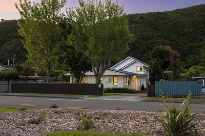 Image de Beach Road Oasis - Waikawa Holiday Home
