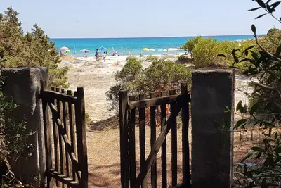 Image de Beachfront villa, right On Sand!