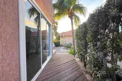 Image de Serene & Centrally-located