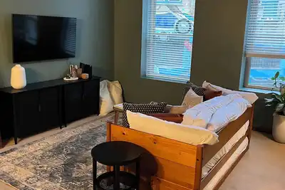 Image de Historic Downtown Apt, Algoma Suites #1 - Sleeps 4